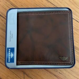 NEW Dockers Men’s Wallet
